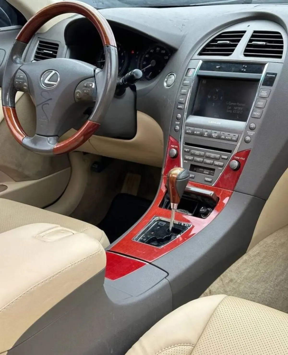 Toks 2011 Lexus ES350 - Image 5