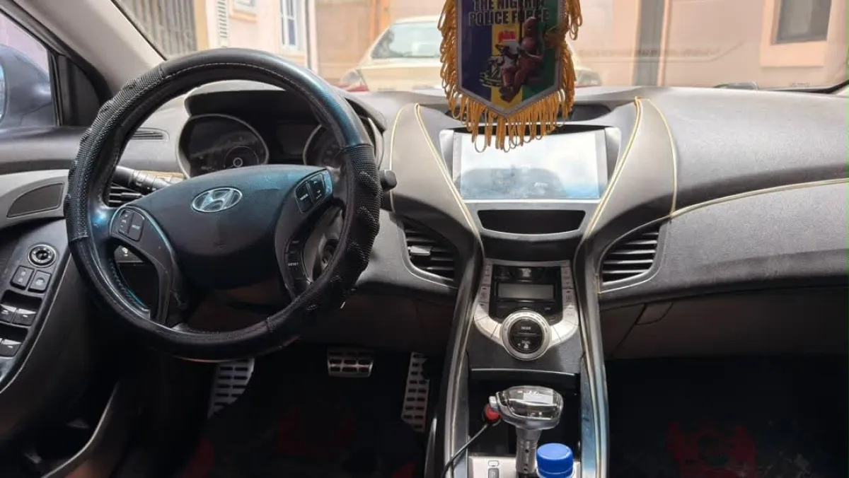 Hyundai Elantra 2013 for sale - Image 2