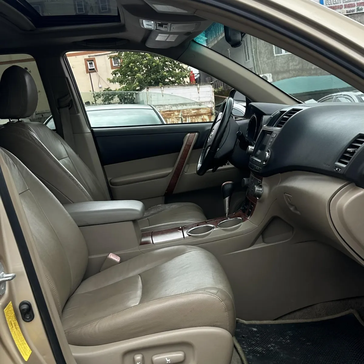 2008 Toyota Highlander - Image 3