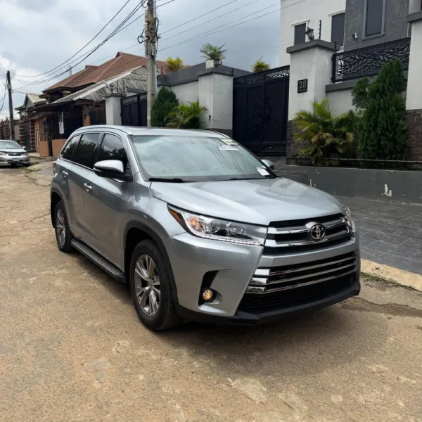 Hybrid Toyota Highlander