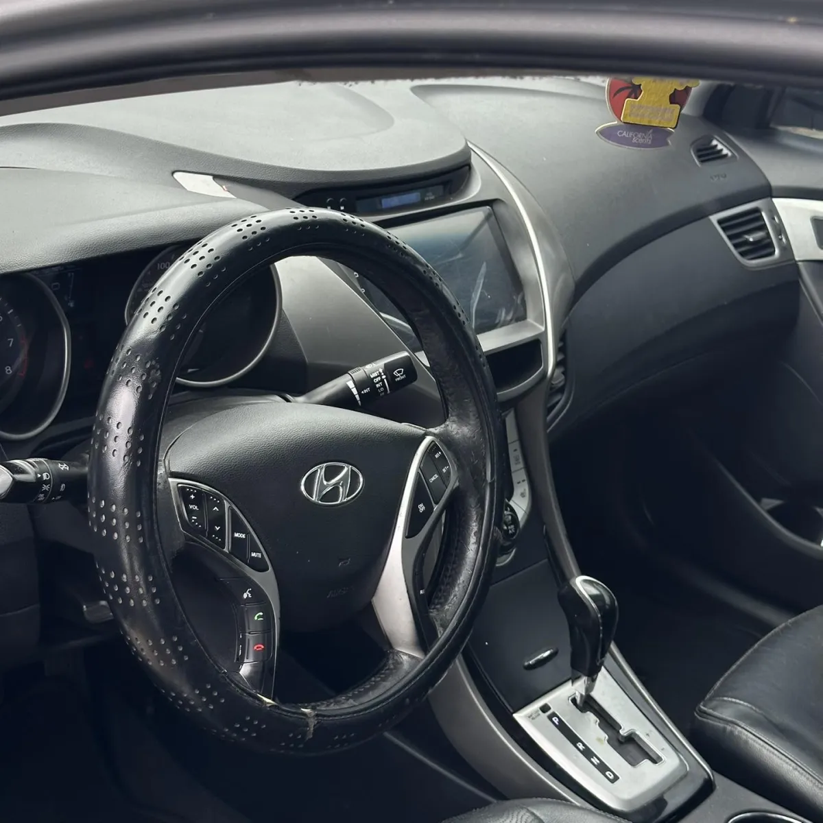 Hyundai Elantra For Sale - Image 2