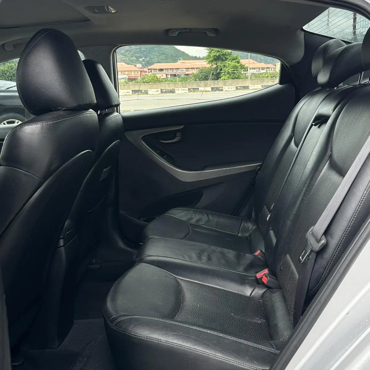 Hyundai Elantra For Sale - Image 6