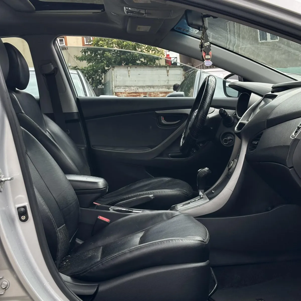 Hyundai Elantra For Sale - Image 7