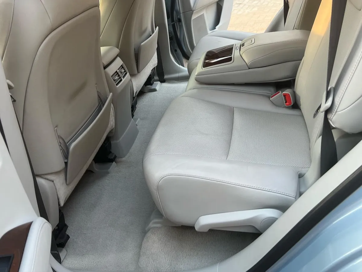 2010 Lexus RX 350 model - Image 2
