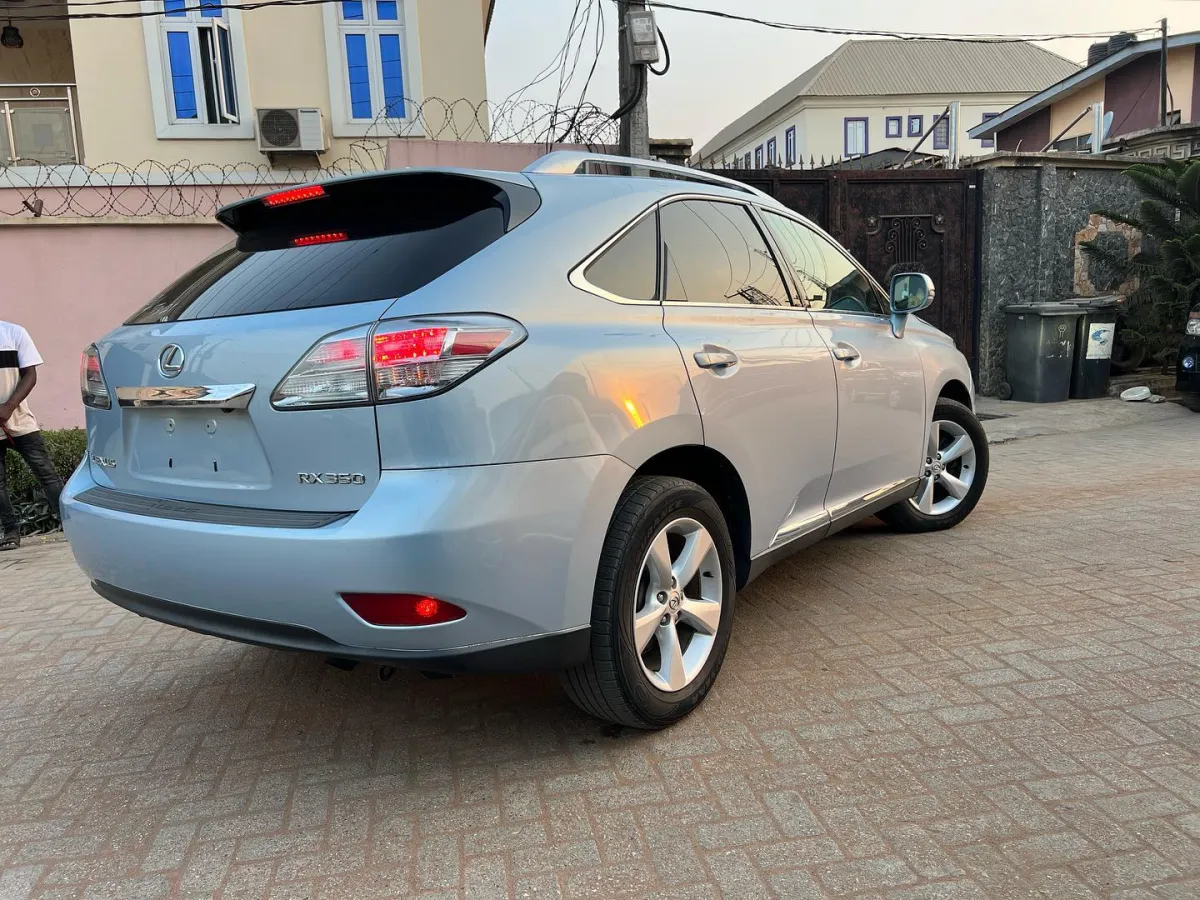 2010 Lexus RX 350 model - Image 8