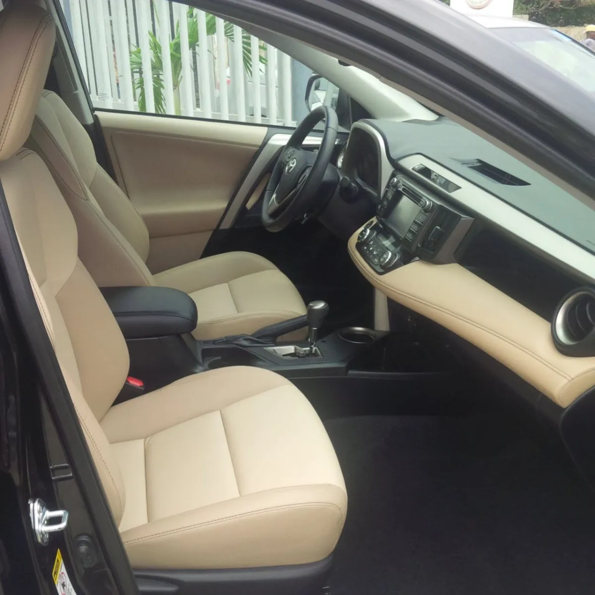 Limited Toyota RAV4 for sale - Image 3
