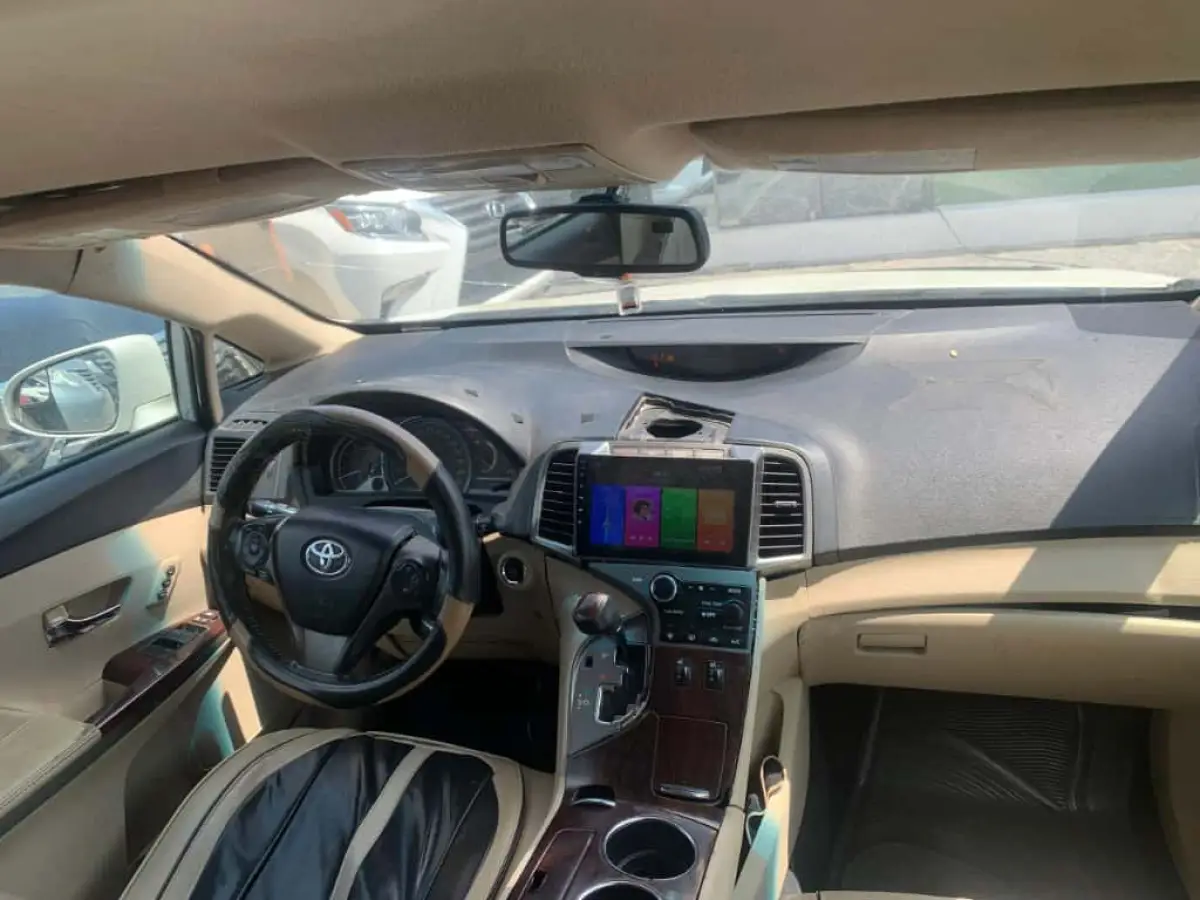 Toyota Venza 09 - Image 3