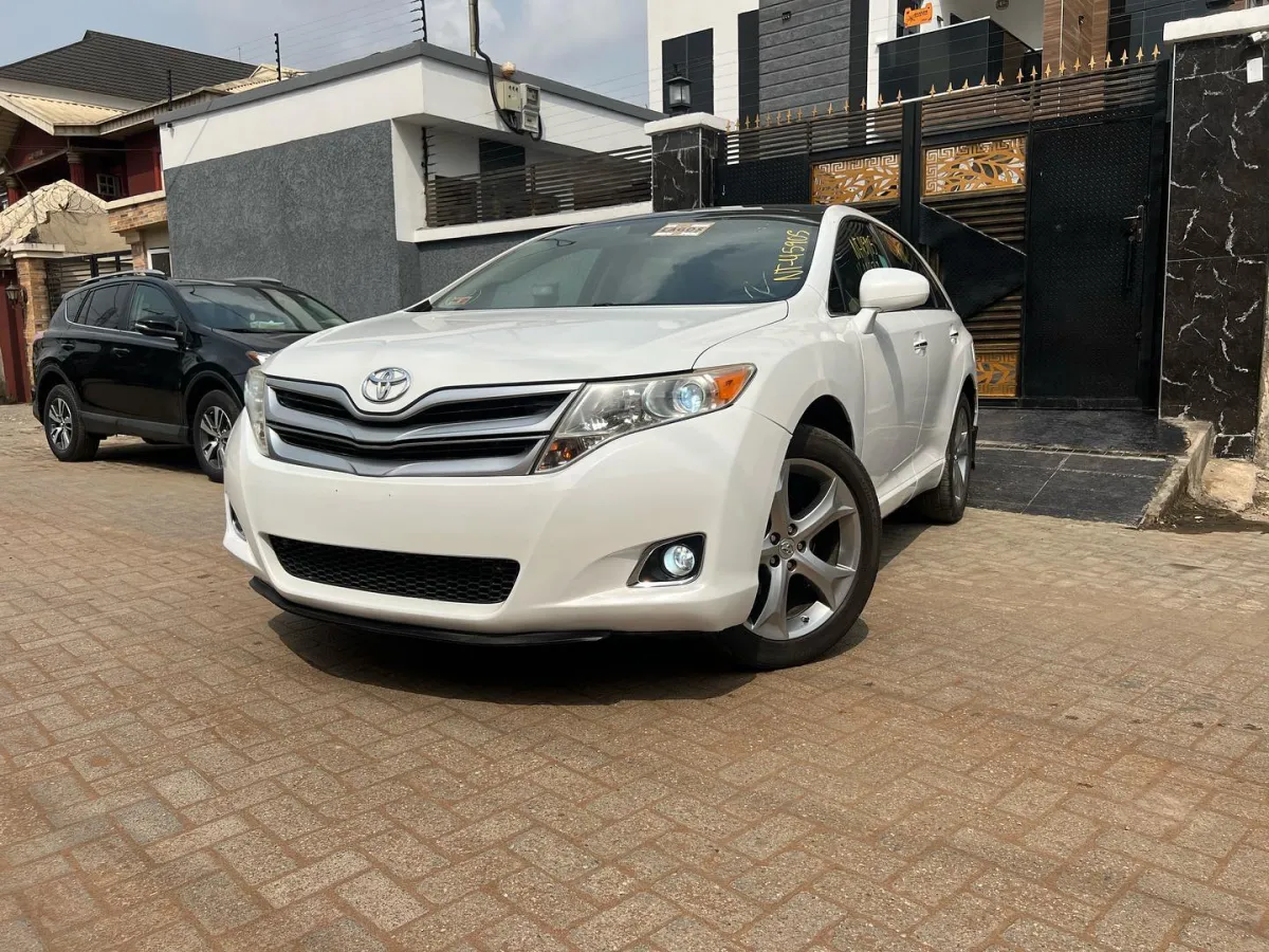 Model2010 toyota venza - Image 6