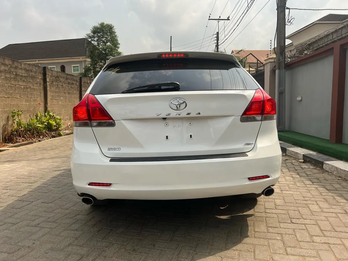 Model2010 toyota venza - Image 7