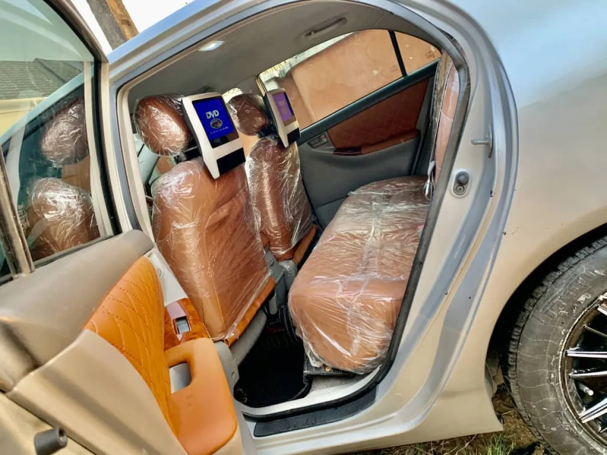 Few Month Used Toyota Corolla Fully - Image 3