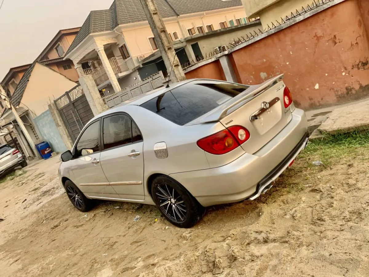 Few Month Used Toyota Corolla Fully - Image 5
