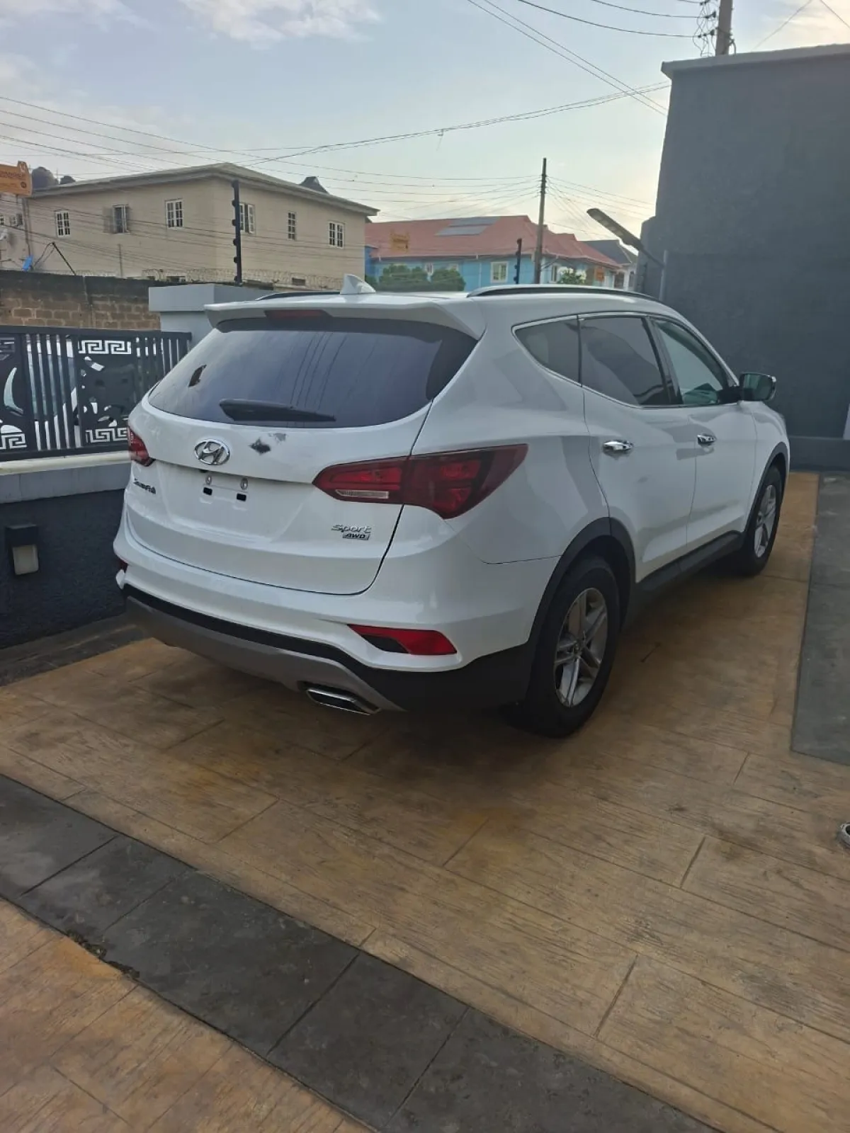 Foreign Used 2017 Hyundai Santa Fe Sport AWD - Image 9