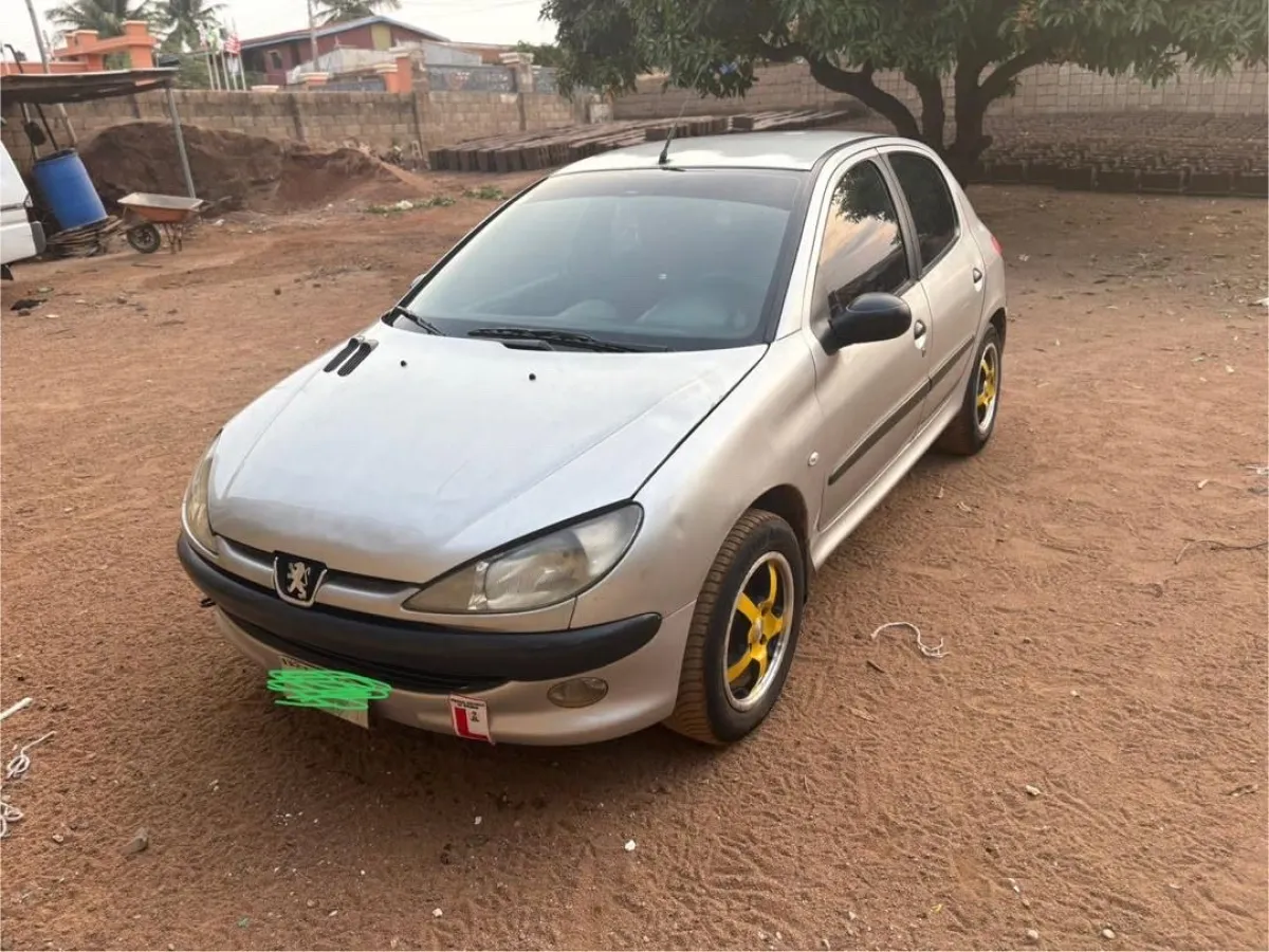 Peugeot 206 - Image 2