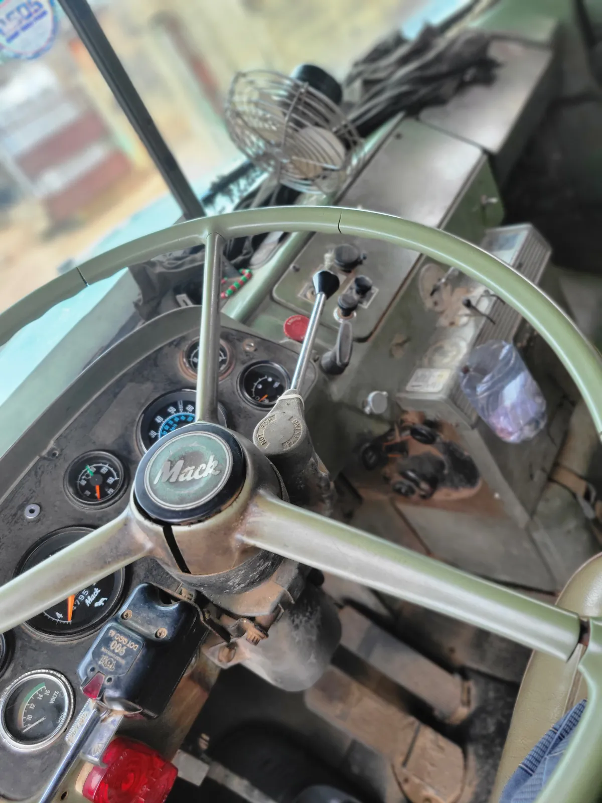 dm mode truck - Image 1