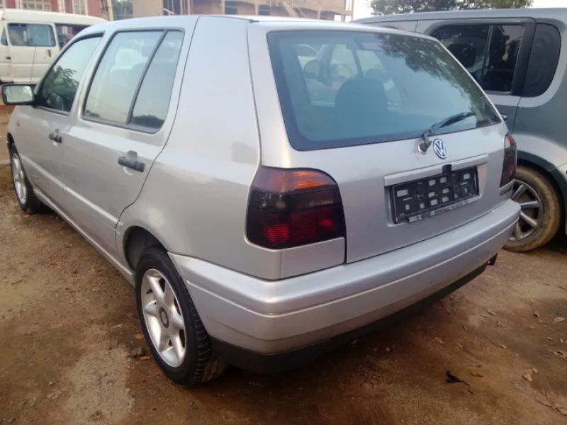 Neatly clean Volkswagen golf3 silver