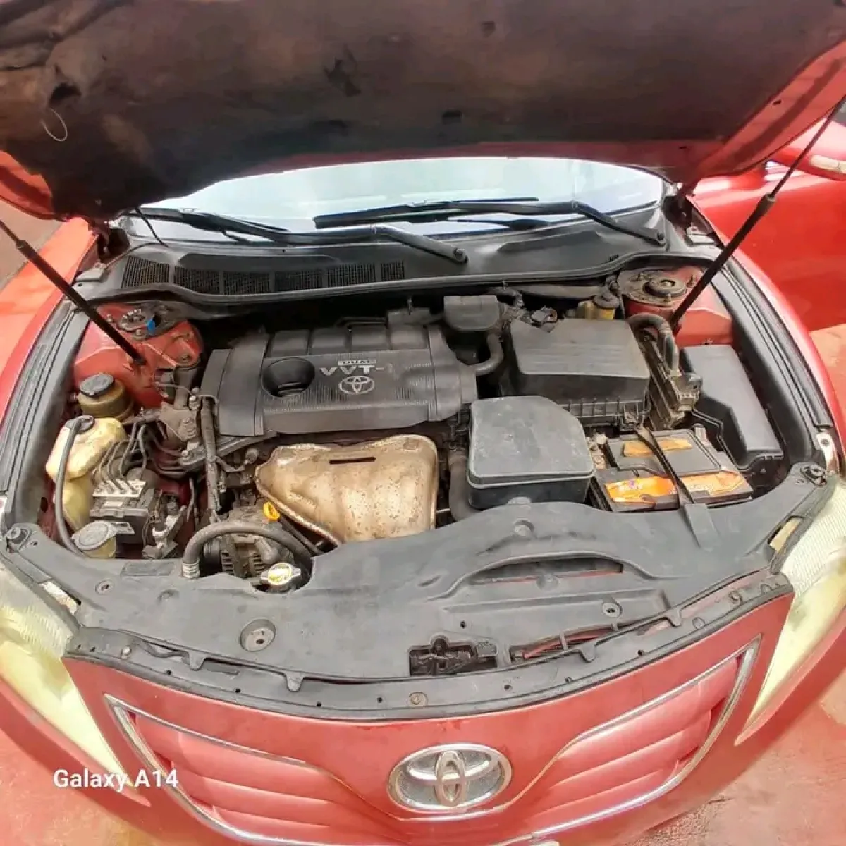 Very sharp Toyota Camry - Image 2