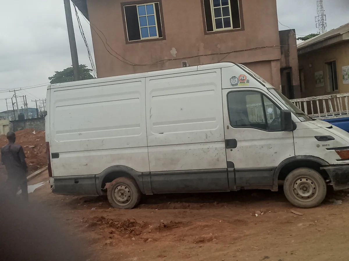 Trucks and buses for hire. - Image 2