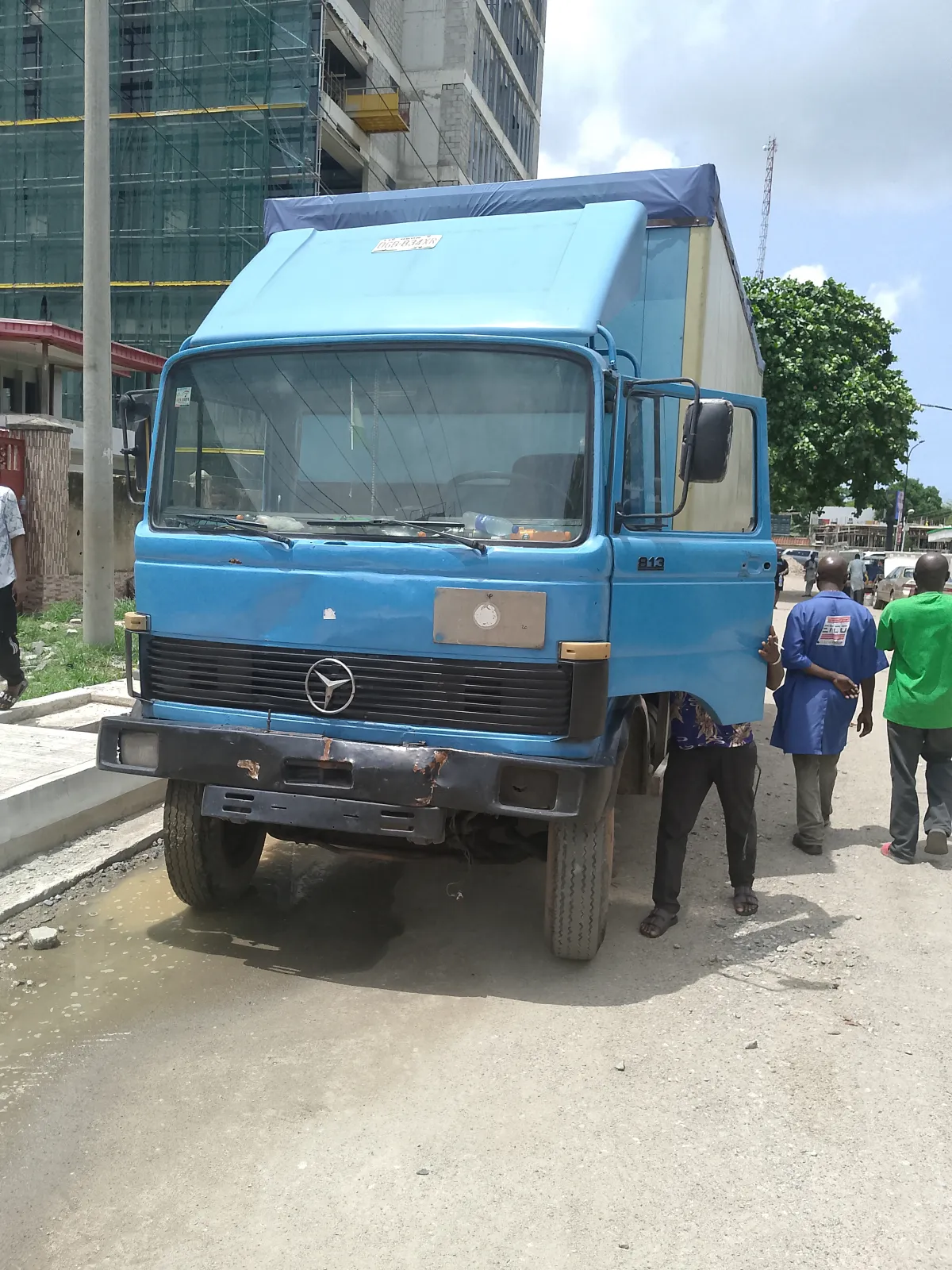 Trucks and buses for hire. - Image 4