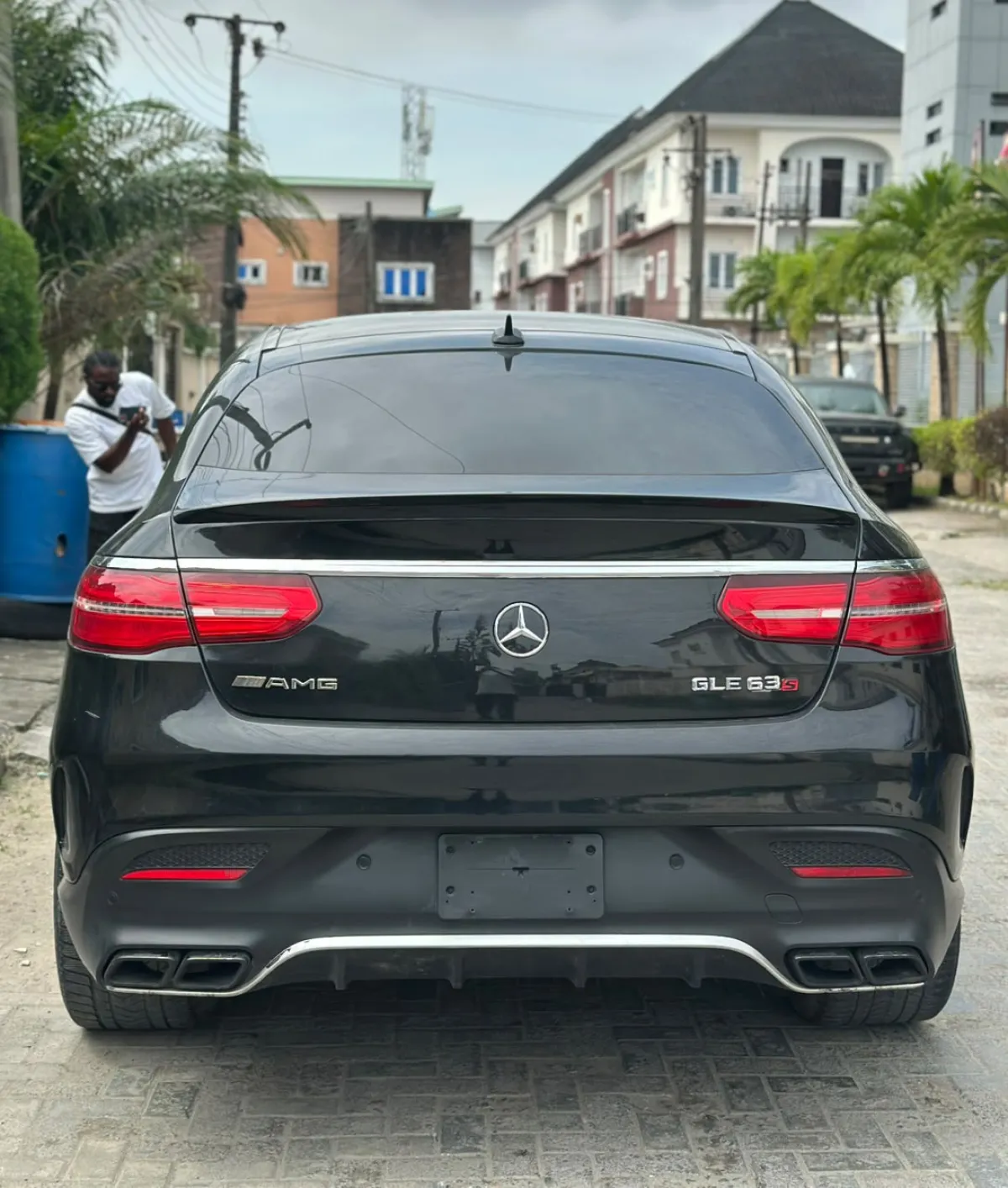 Clean 2018 mercedes-benz GLE63 s black on black 68. 5M - Image 1