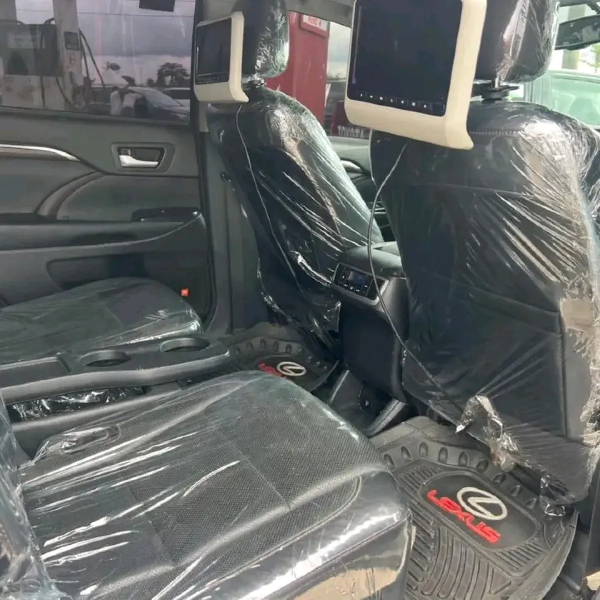 Toyota Highlander - Image 2