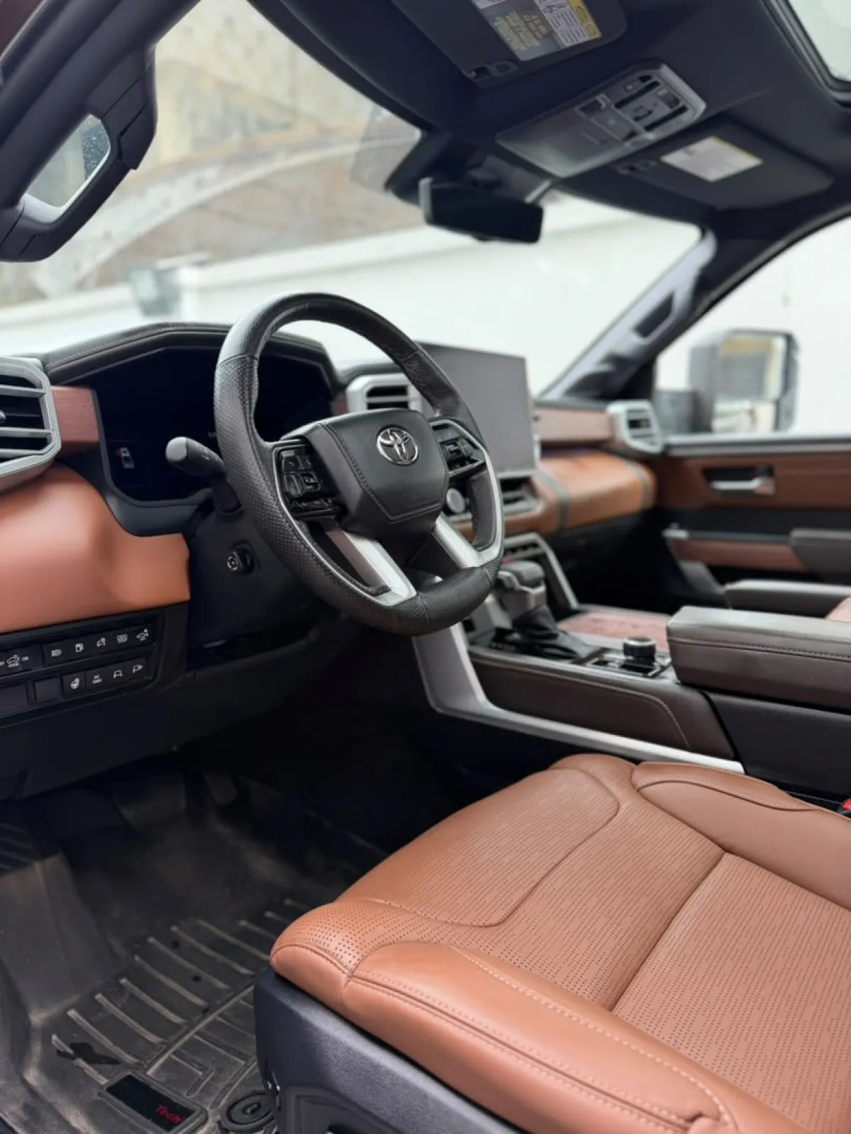 2023 Toyota tundra 1794 edition - Image 4