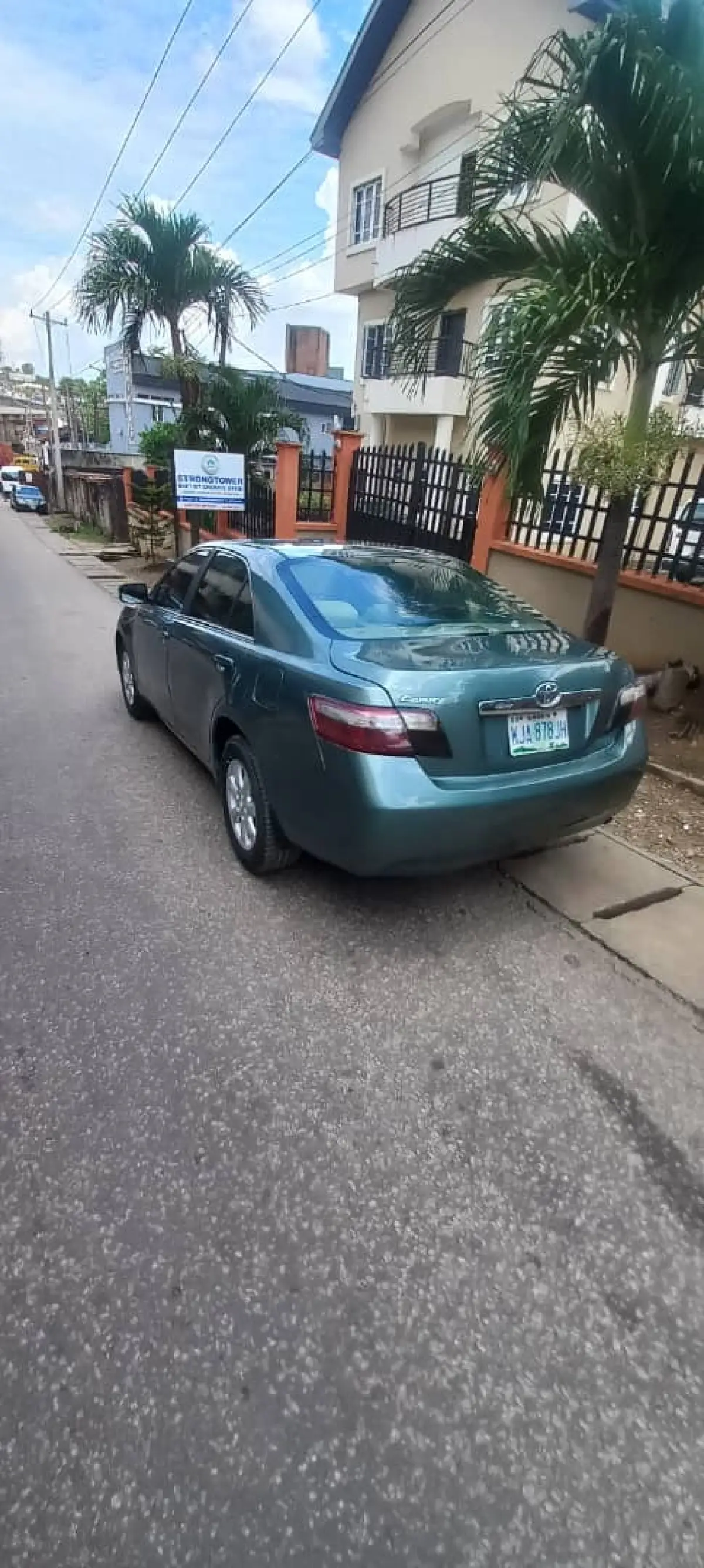 Toyota Camry 08 - Image 2