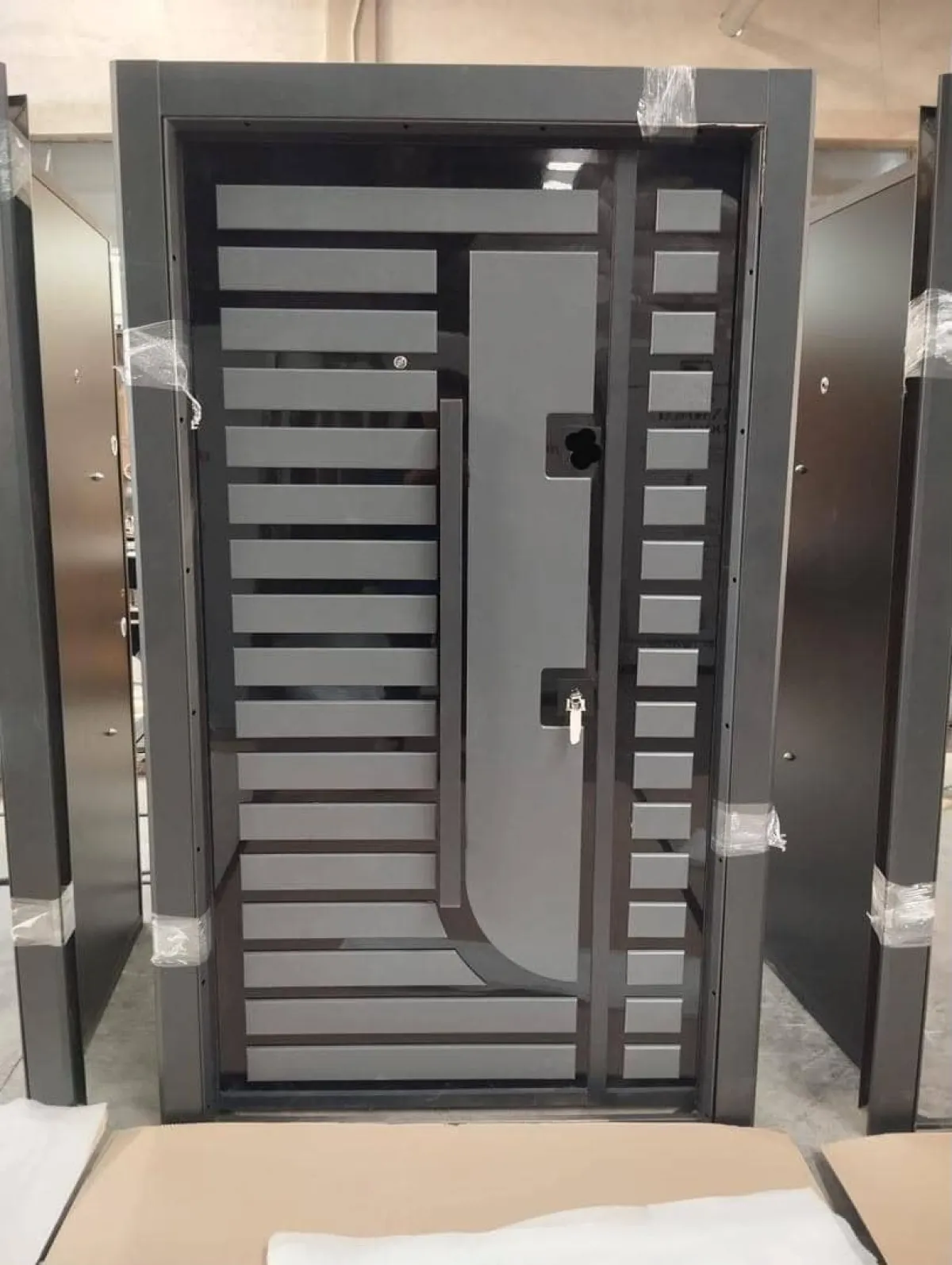 4ft imported luxury Turkish entrance doors - Image 1