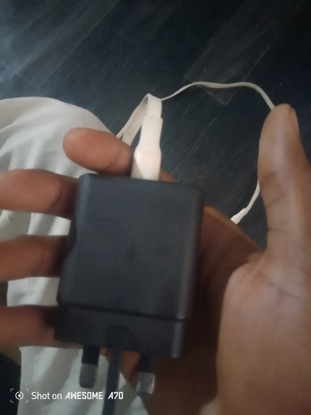 oraimo power bank and charger with cord - Image 5