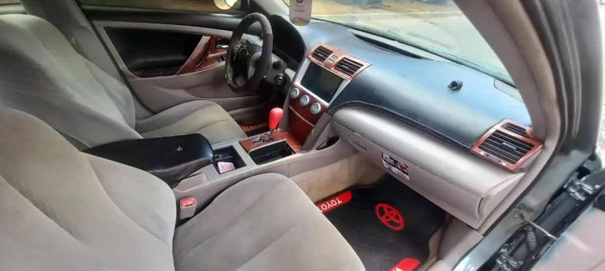 Toyota Camry 08 - Image 4