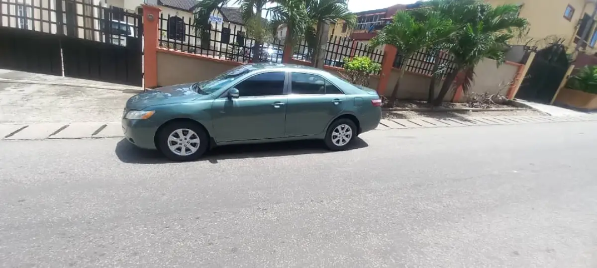 Toyota Camry 08 - Image 8