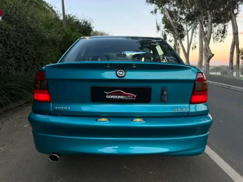 Sharp Opel astra for sale