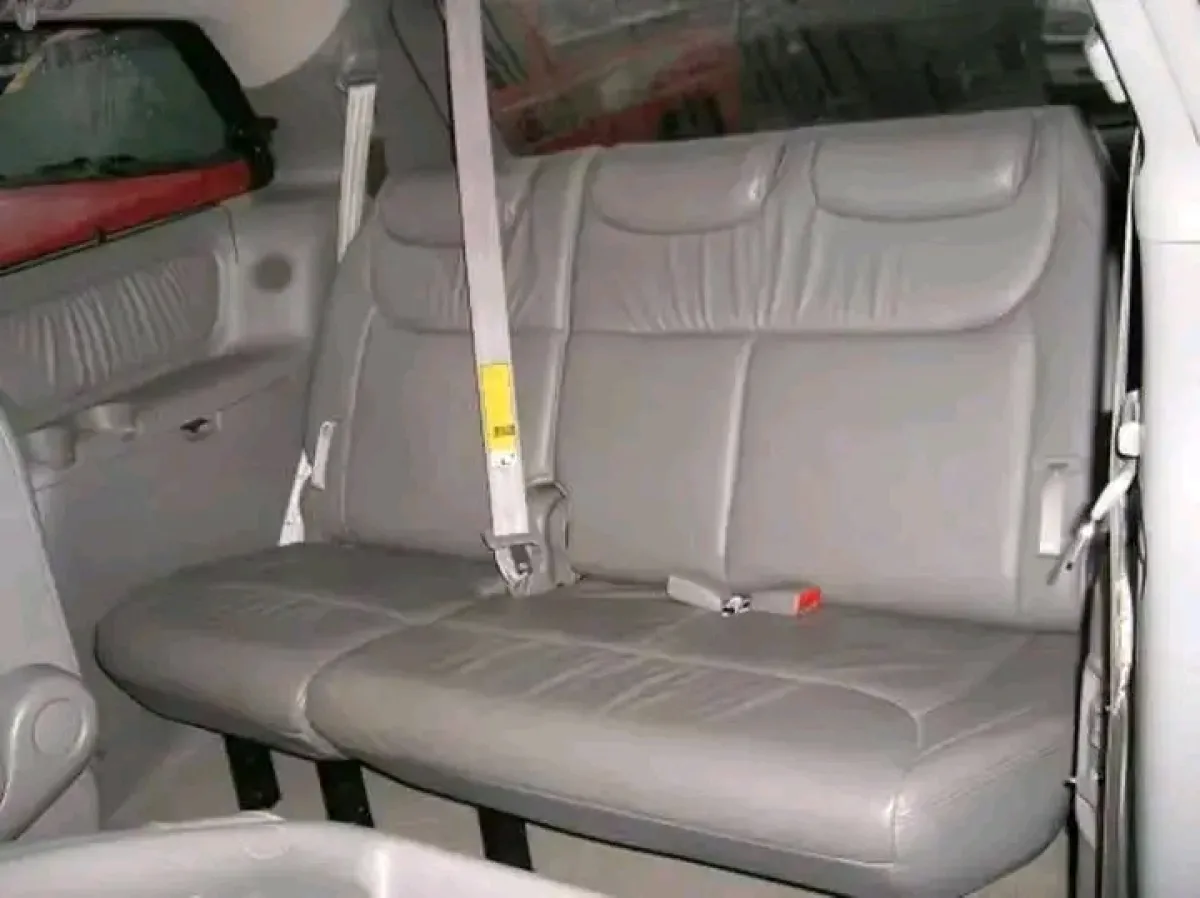 Toyota sienna for sale - Image 3