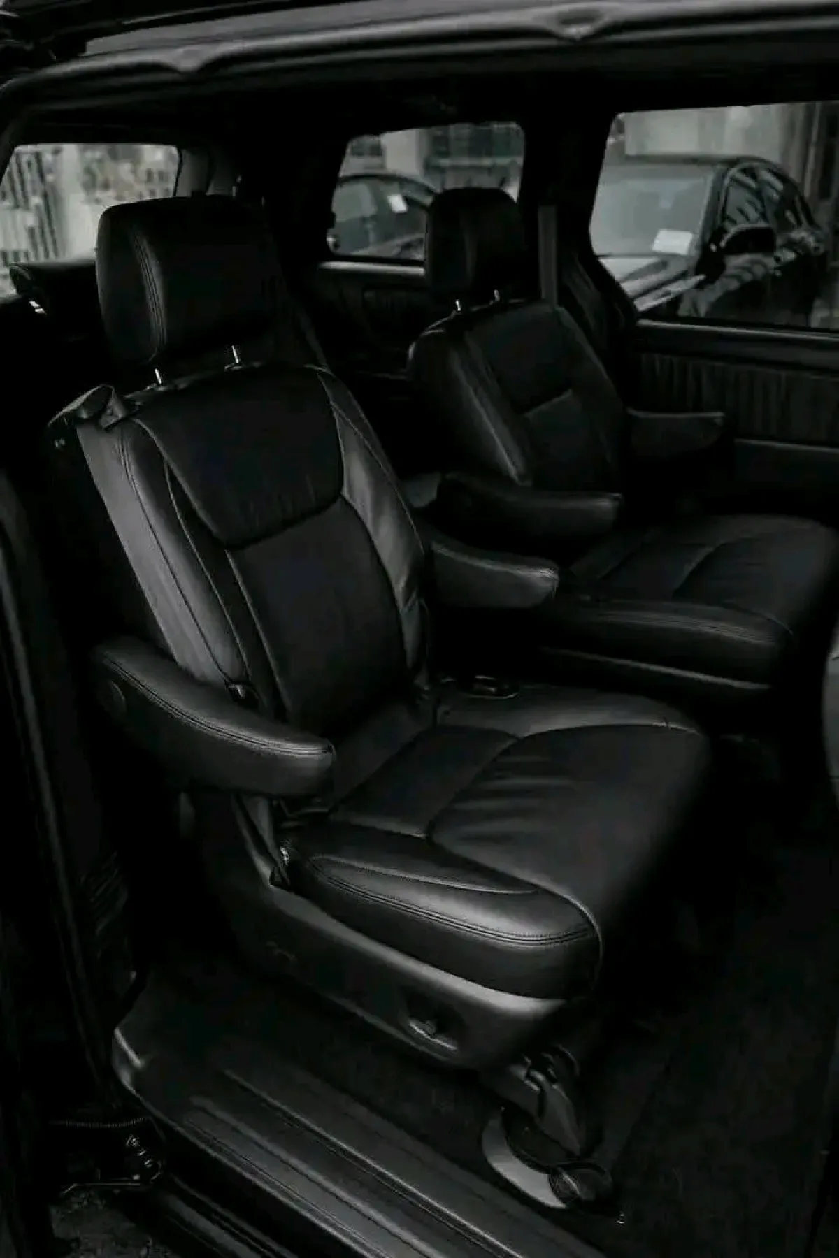Sharp sienna XLE for sale - Image 3