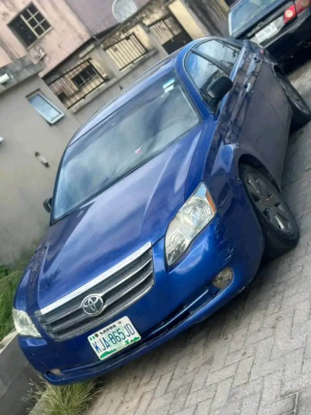 Toyota Avalon for sale - Image 1