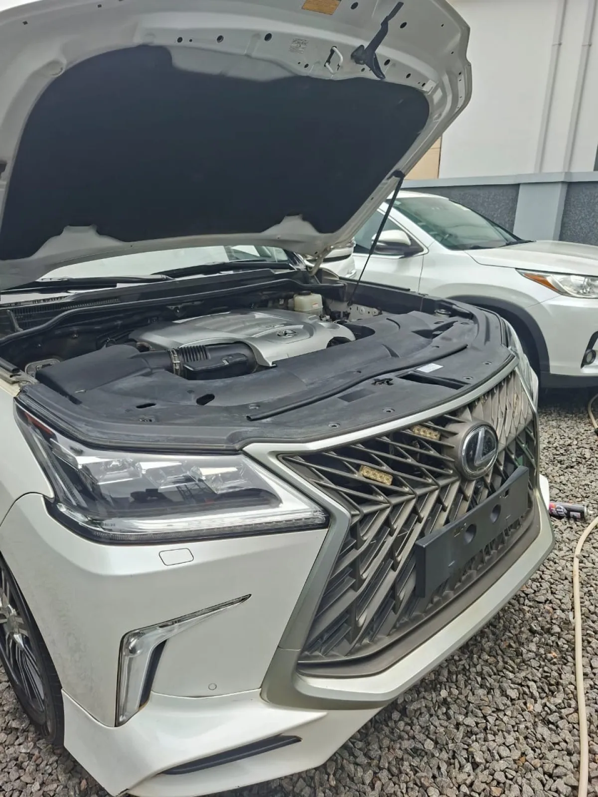 Bought Brand New 2020 Lexus LX570 Sport Full Option With 360Camera - Image 8