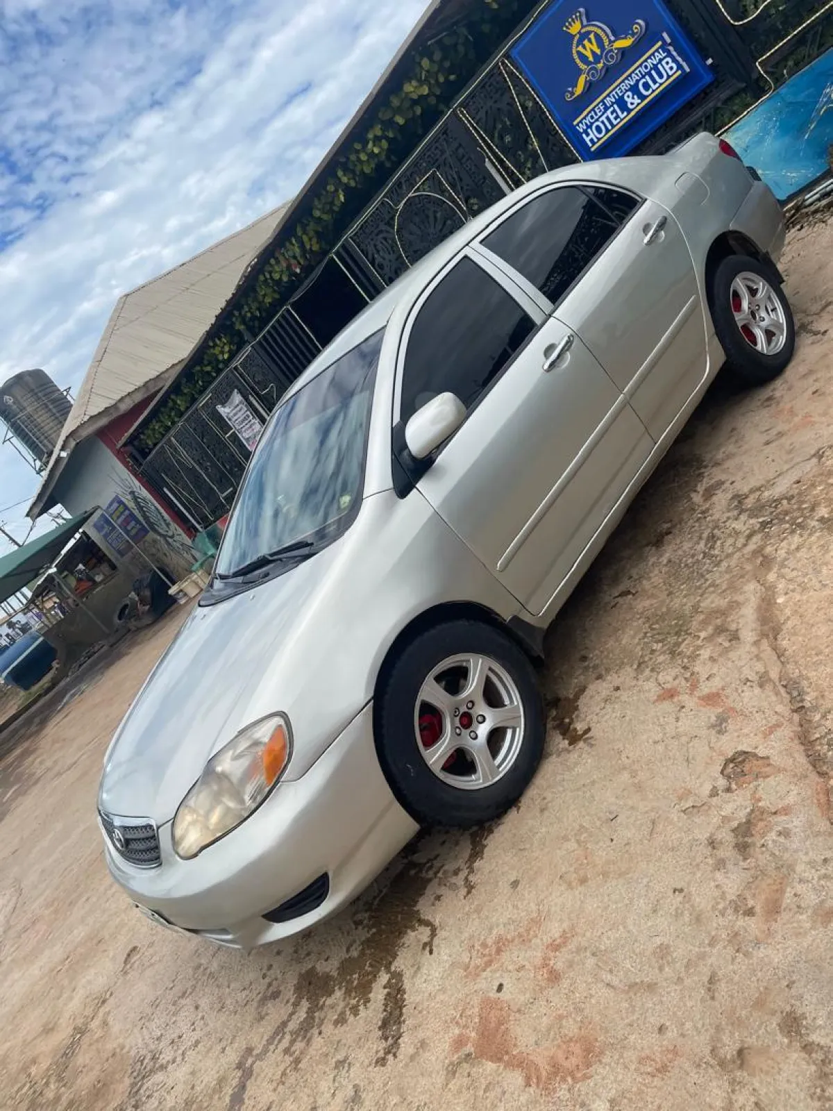 Toyota Corolla - Image 6