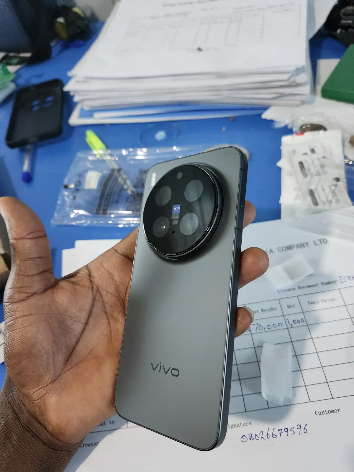 Global version of Vivo x300pro - Image 4