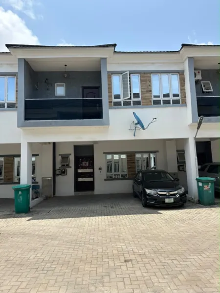 4Bedroom terrace rent ikate