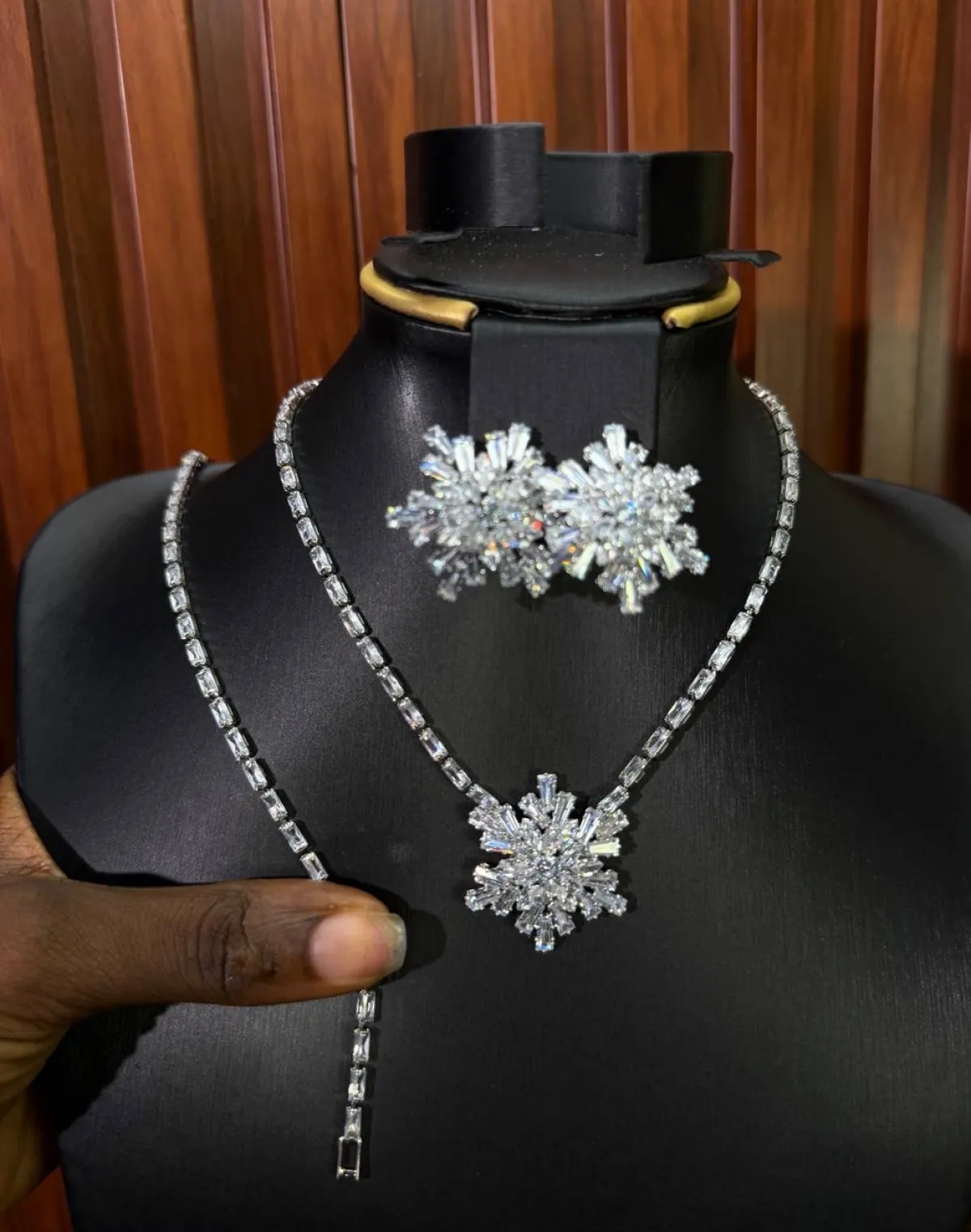 party and braidal set - Image 1