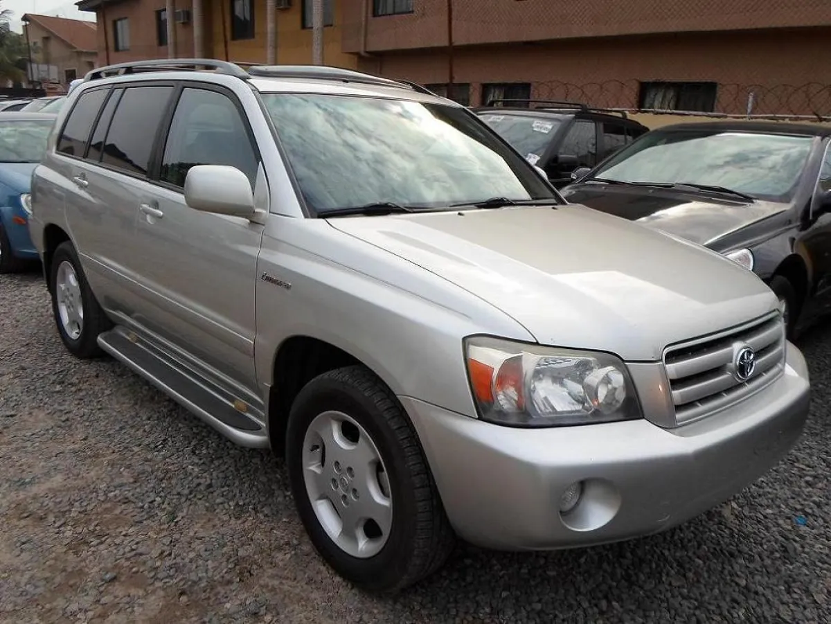 2005 Toyota Highlander - Image 1