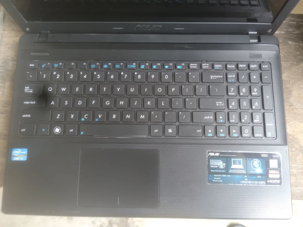 ASUS X55C - Image 3