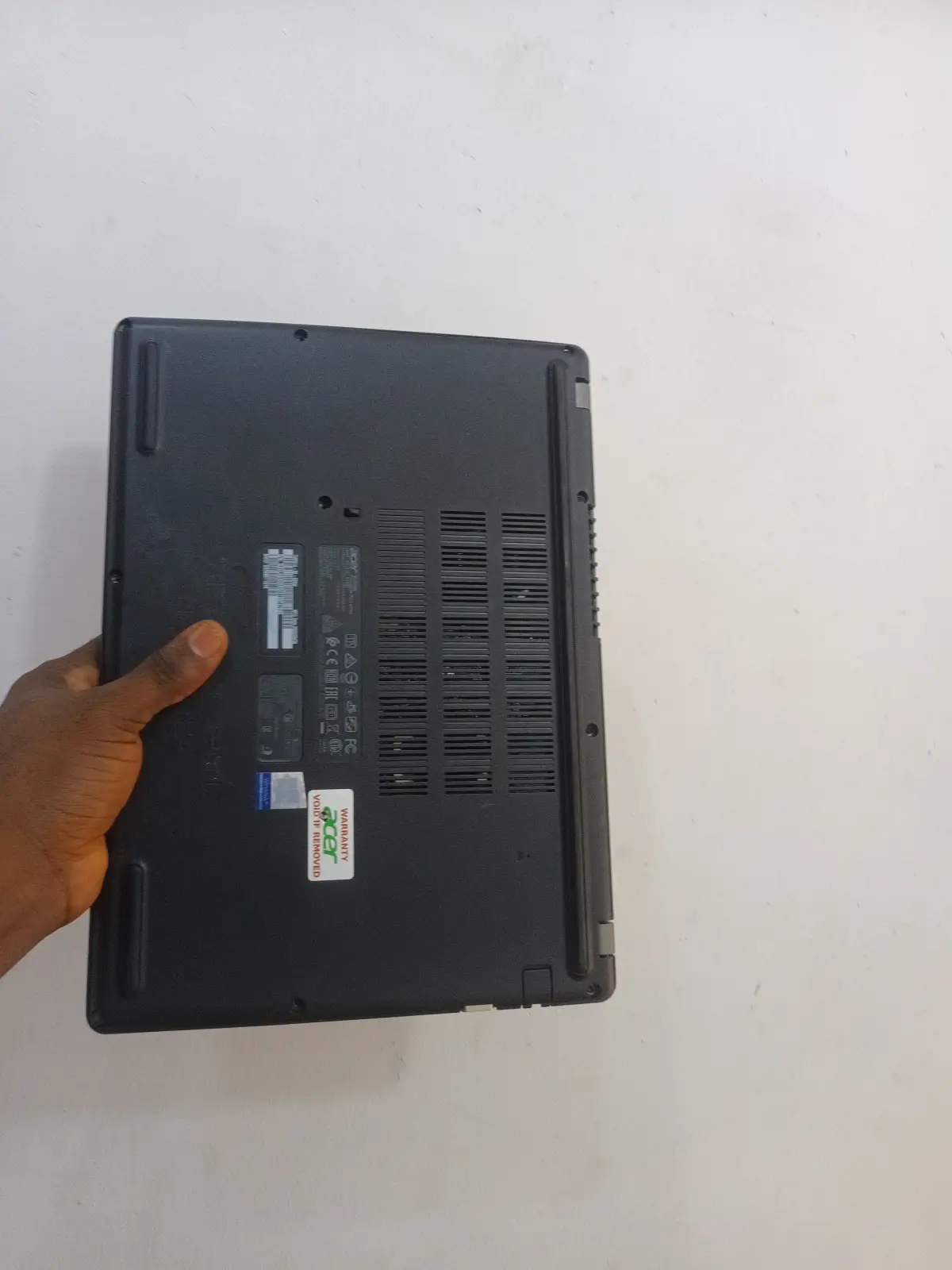 Acer TravelMate - Image 2