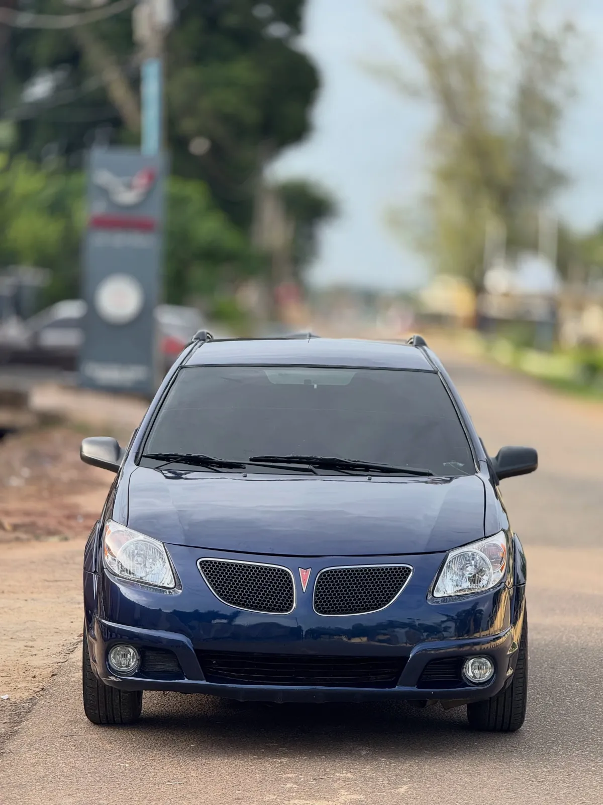 Pontiac Vibe Blue - Image 2