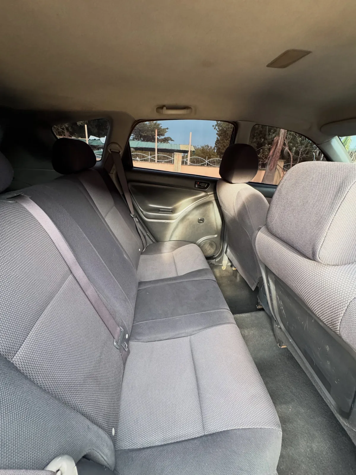Pontiac Vibe Blue - Image 10