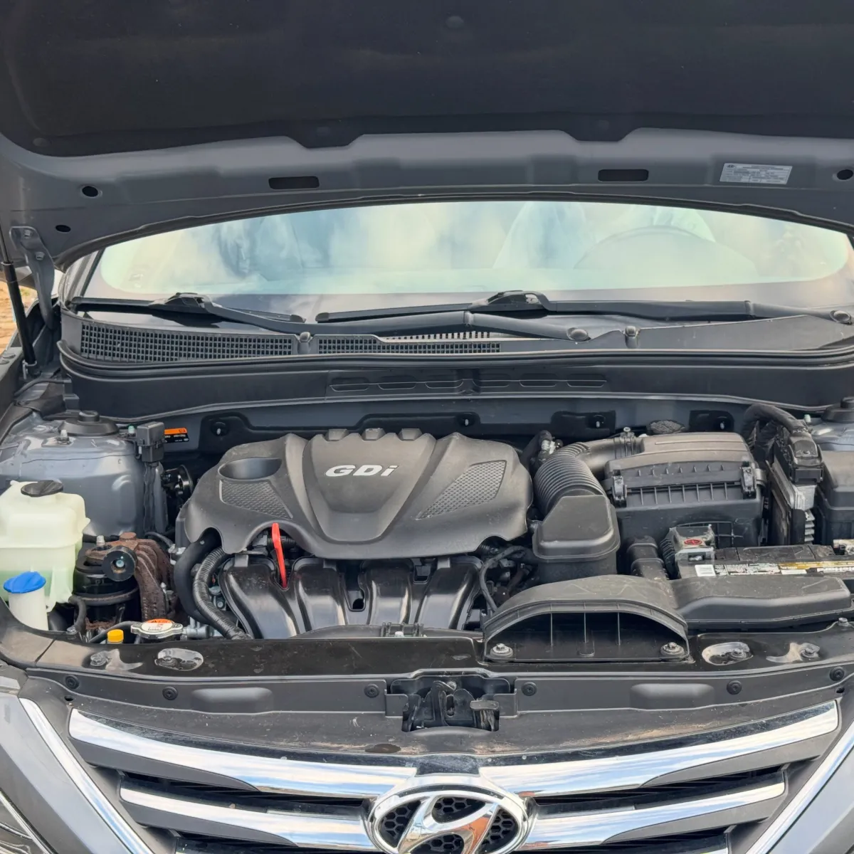 Hyundai sedan Car - Image 5