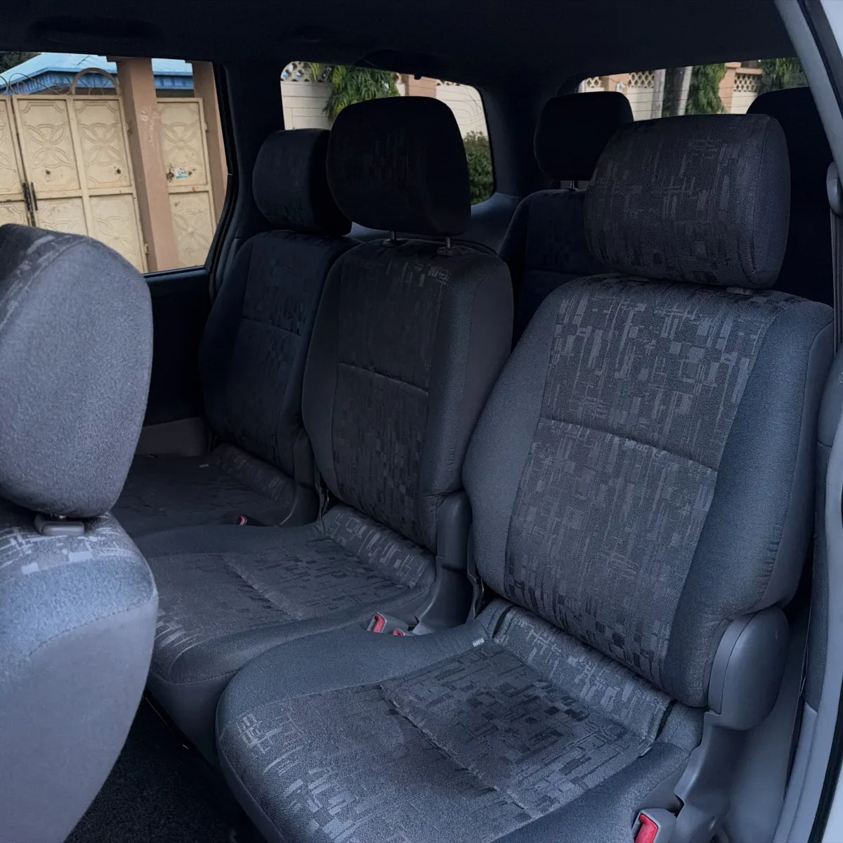 Tokunbo Toyota Previa - Image 3