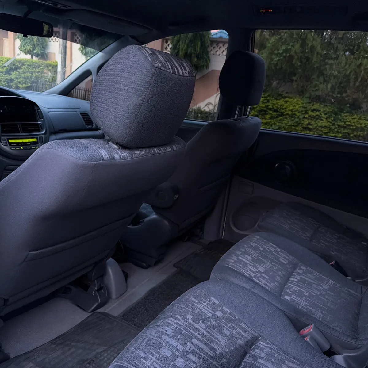 Tokunbo Toyota Previa - Image 9