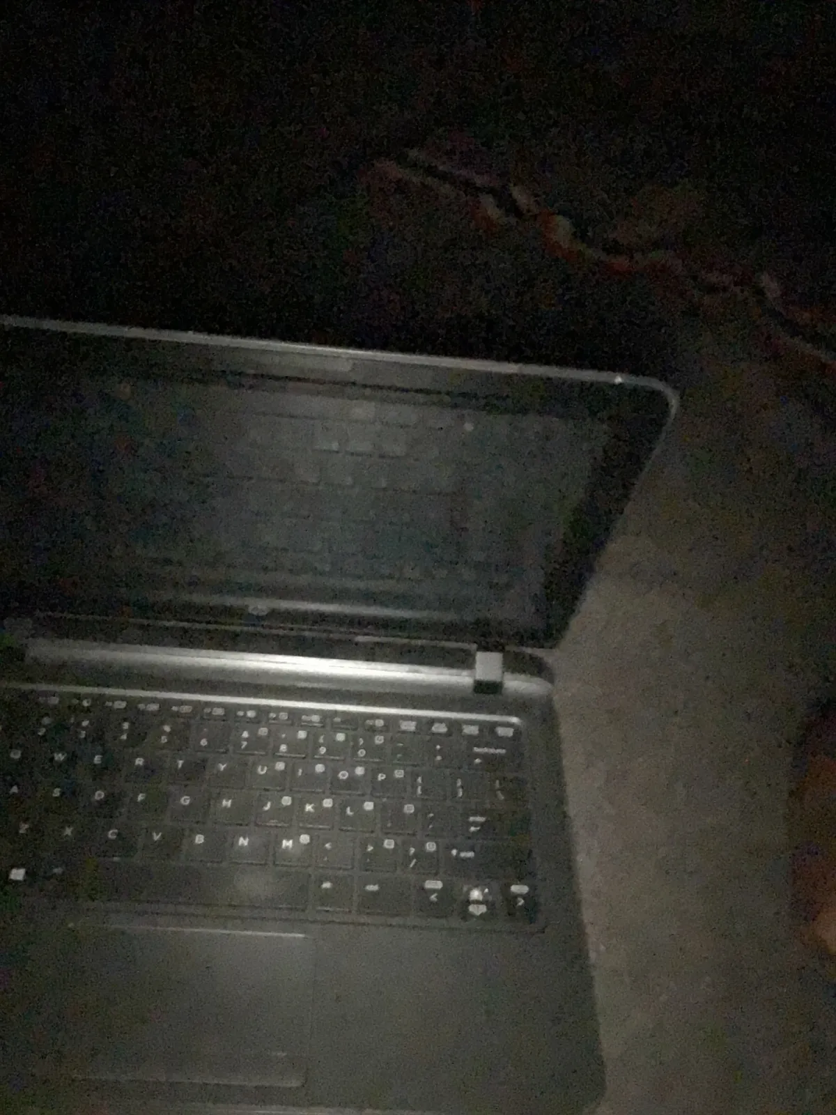 Laptop - Image 2
