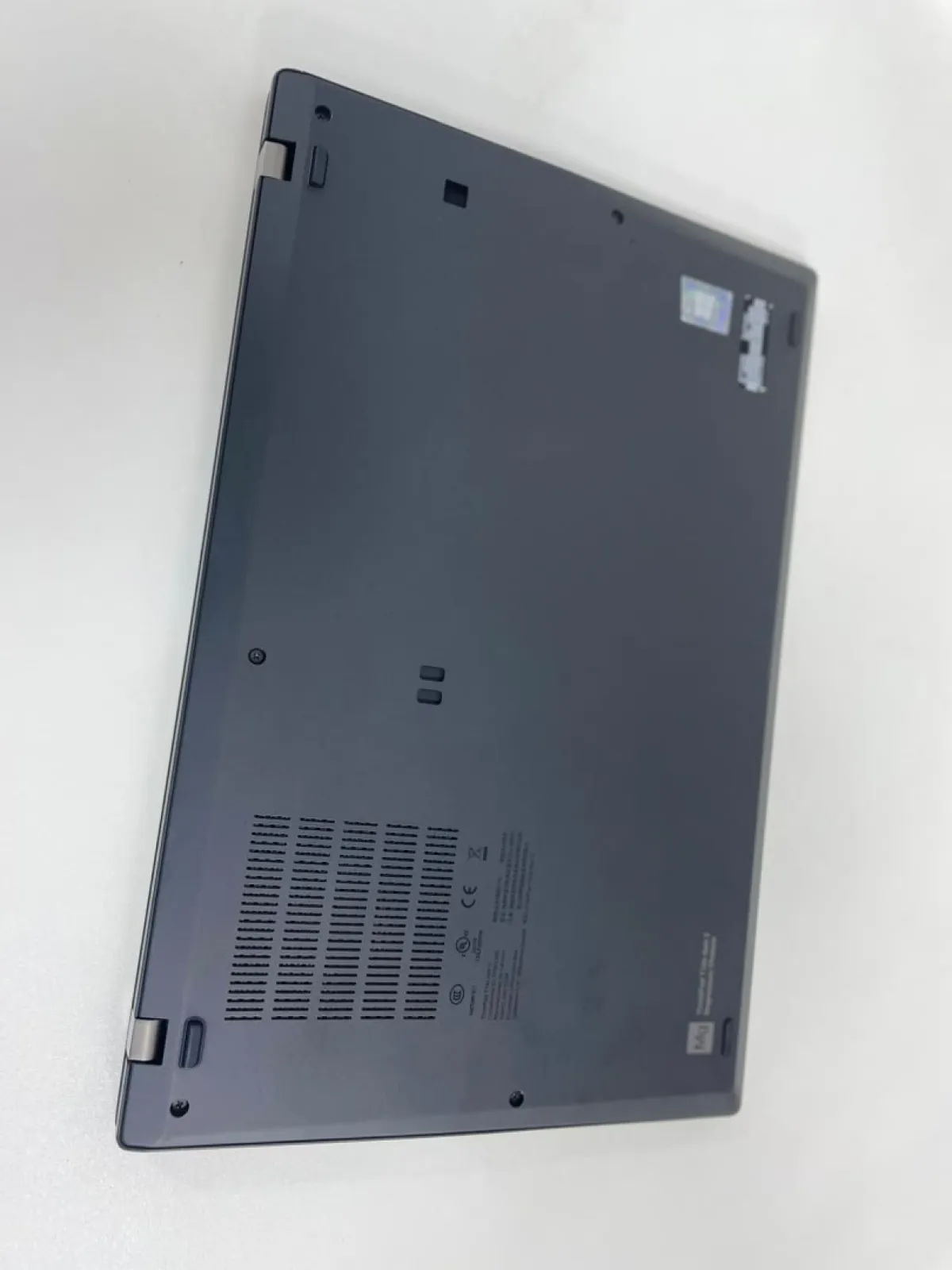 Lenovo T14s Gen 2a - Image 4