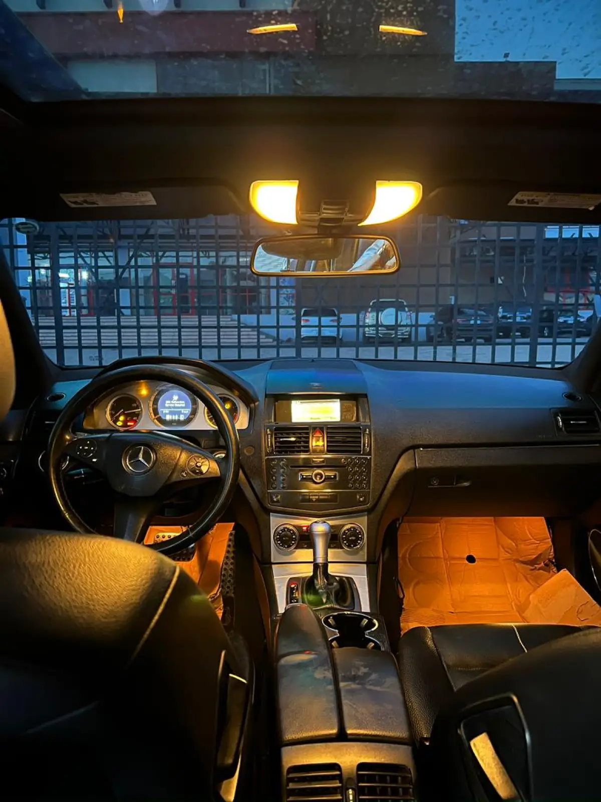 C300 2008 - Image 10